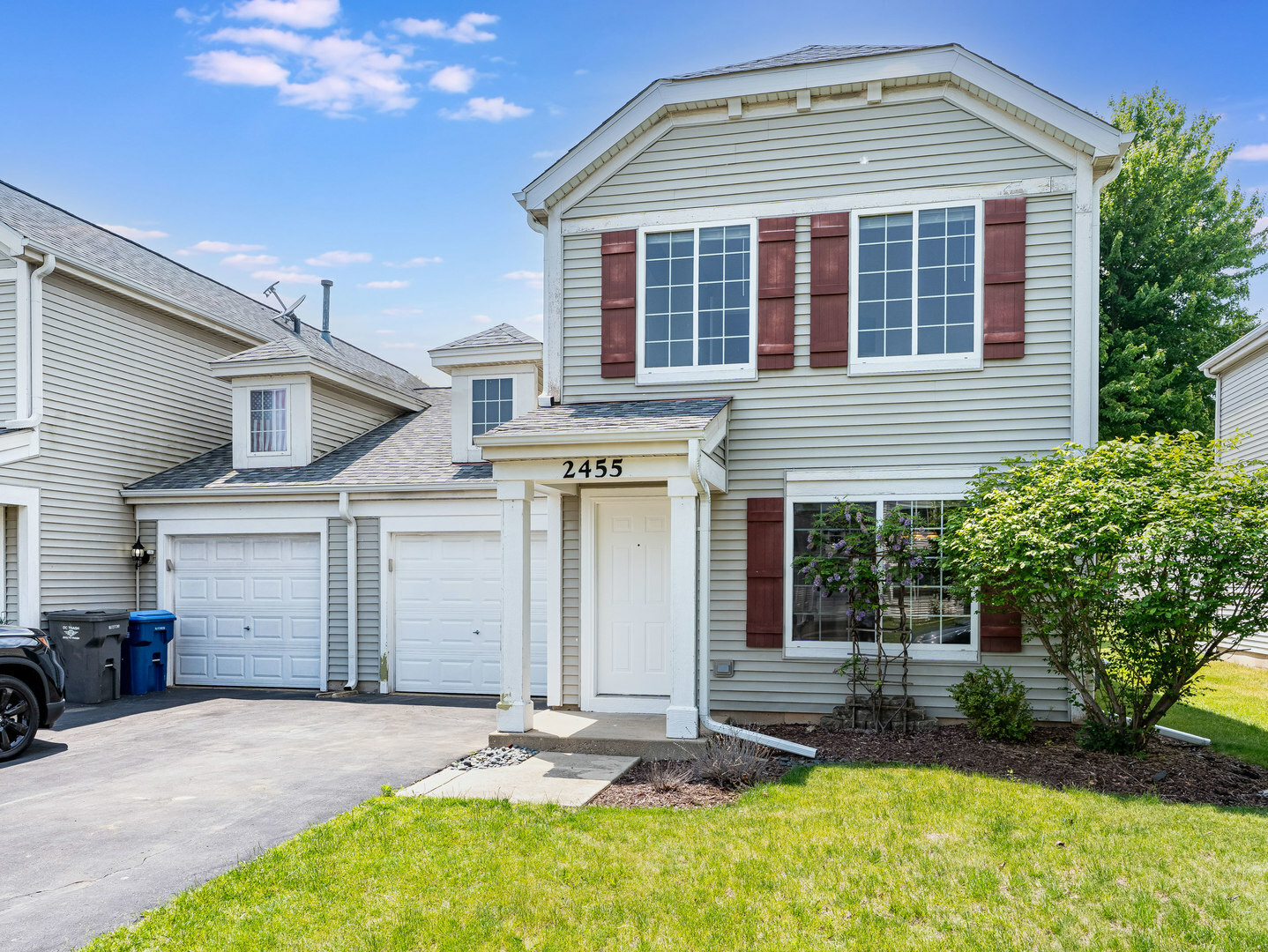Property Photo:  2455 Hillsboro Lane  IL 60538 