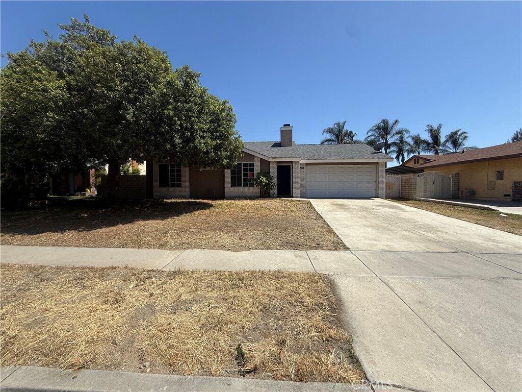 Property Photo:  15569 Athol Street  CA 92335 
