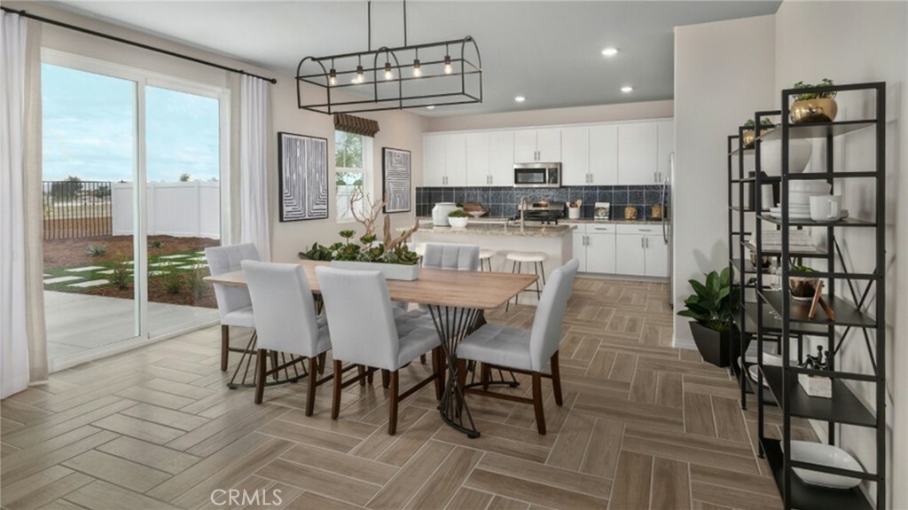 Property Photo:  2434 Gunner Ridge Way  CA 92377 