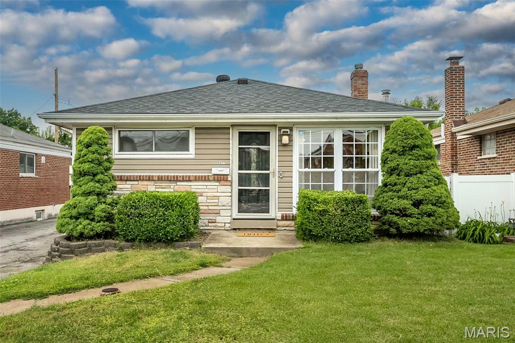 Property Photo: 9327 Mackenzie Road MO 63123