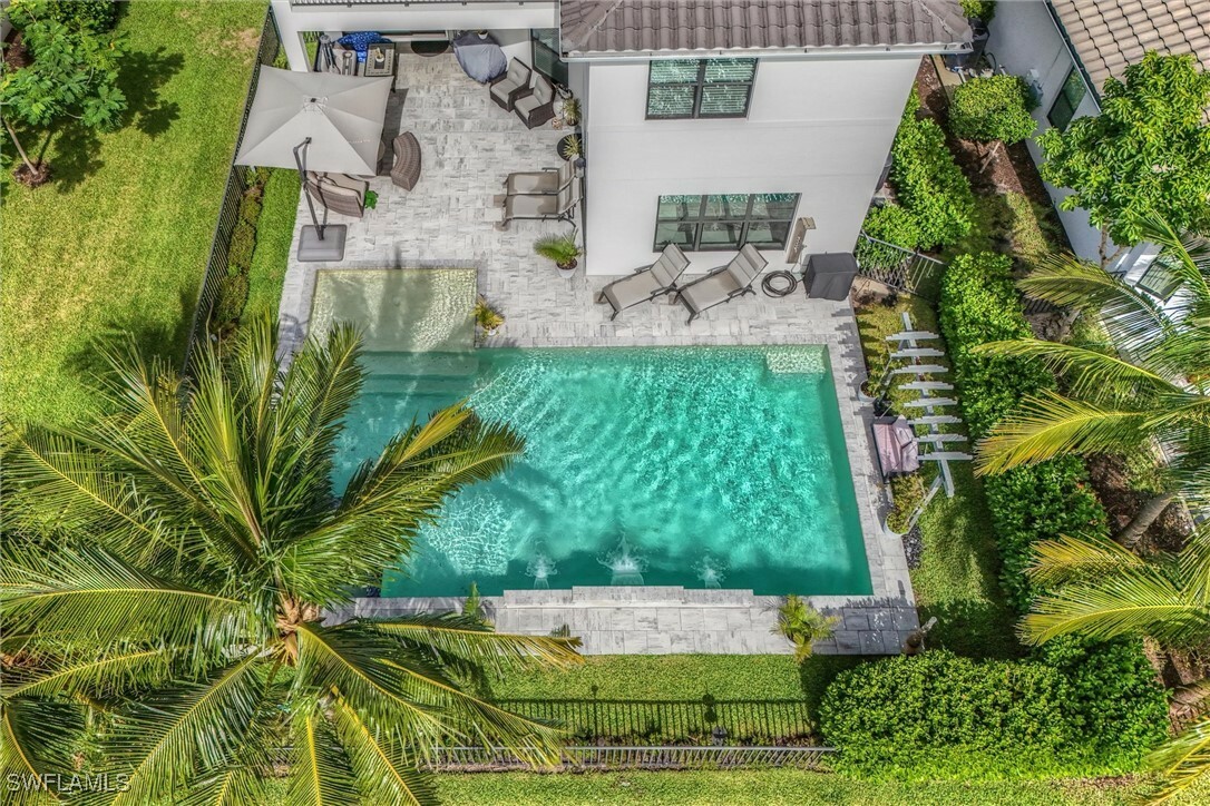 Property Photo:  4692 Kensington Circle  FL 34119 