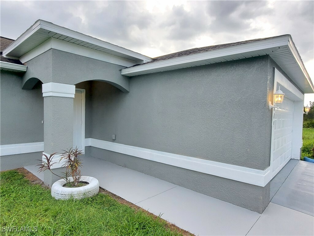 Property Photo: 3009 44th Street W FL 33971