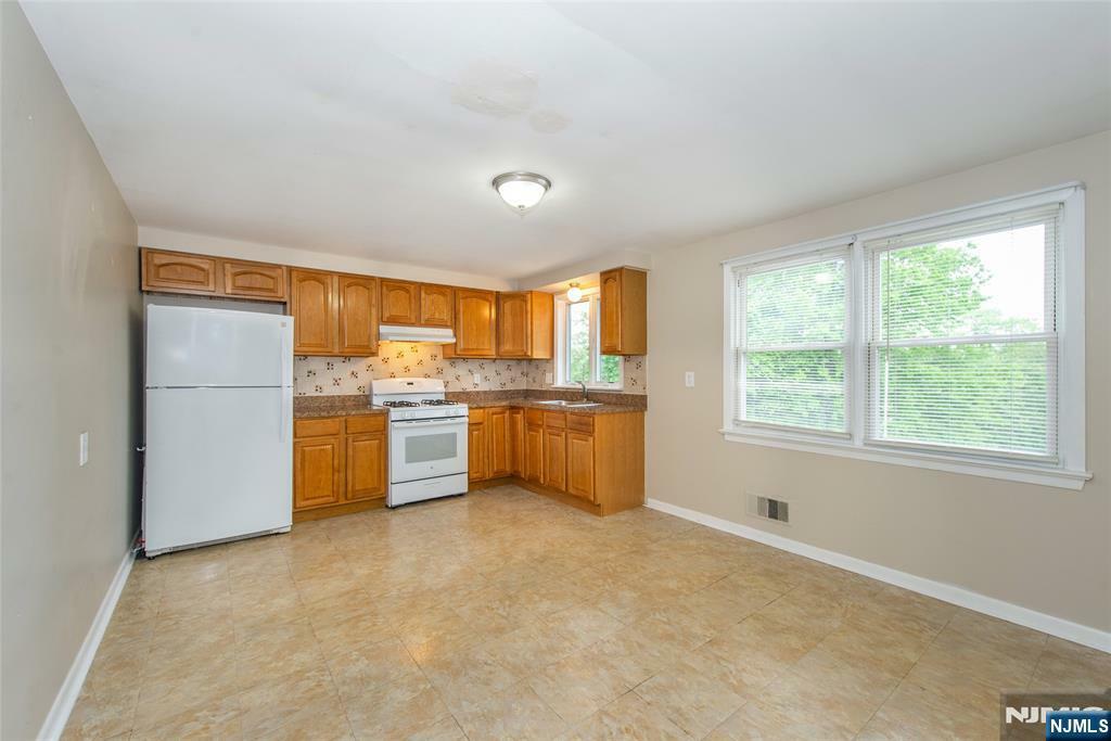 Property Photo:  56 Corabelle Avenue 2  NJ 07644 