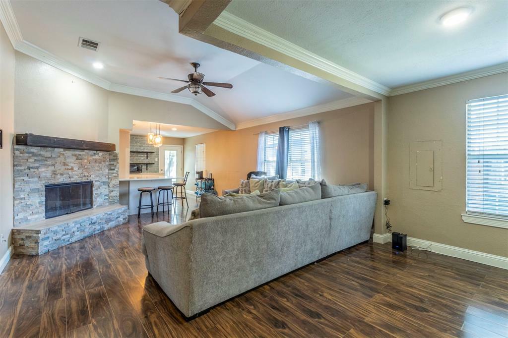 Property Photo: 1508 Las Pinas Court TX 75211
