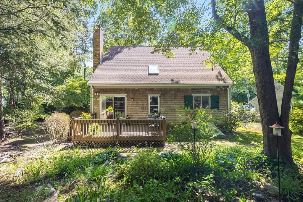 Property Photo:  1441 Old Post Road  MA 02648 