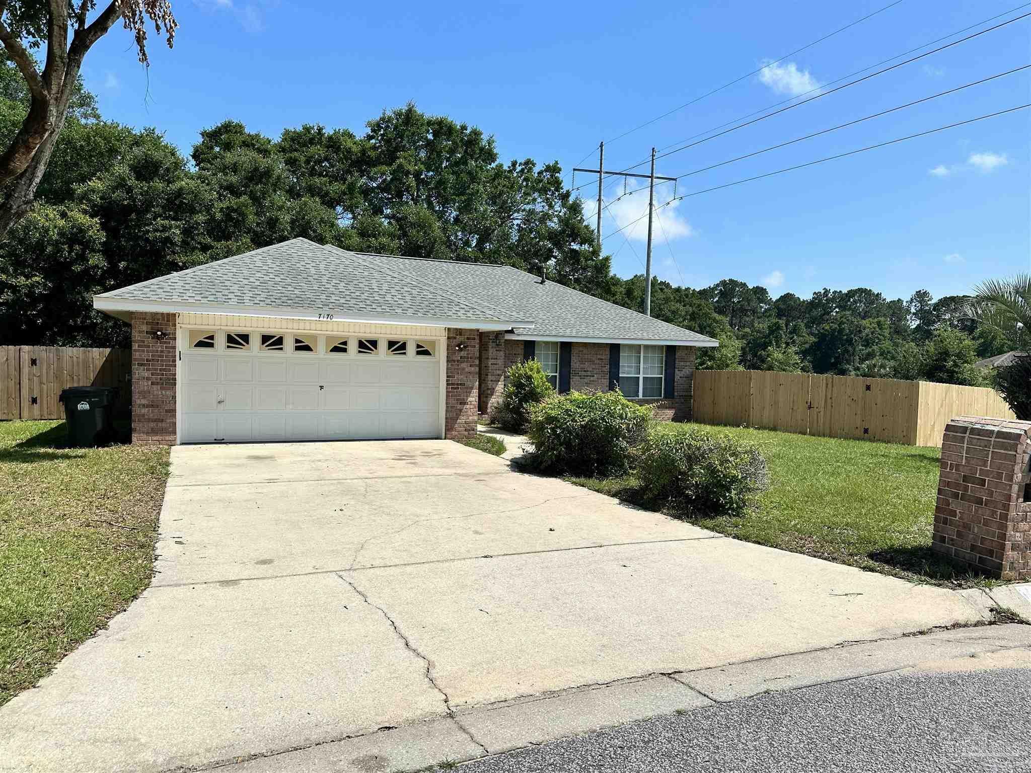 Property Photo: 7170 Rampart Way FL 32505