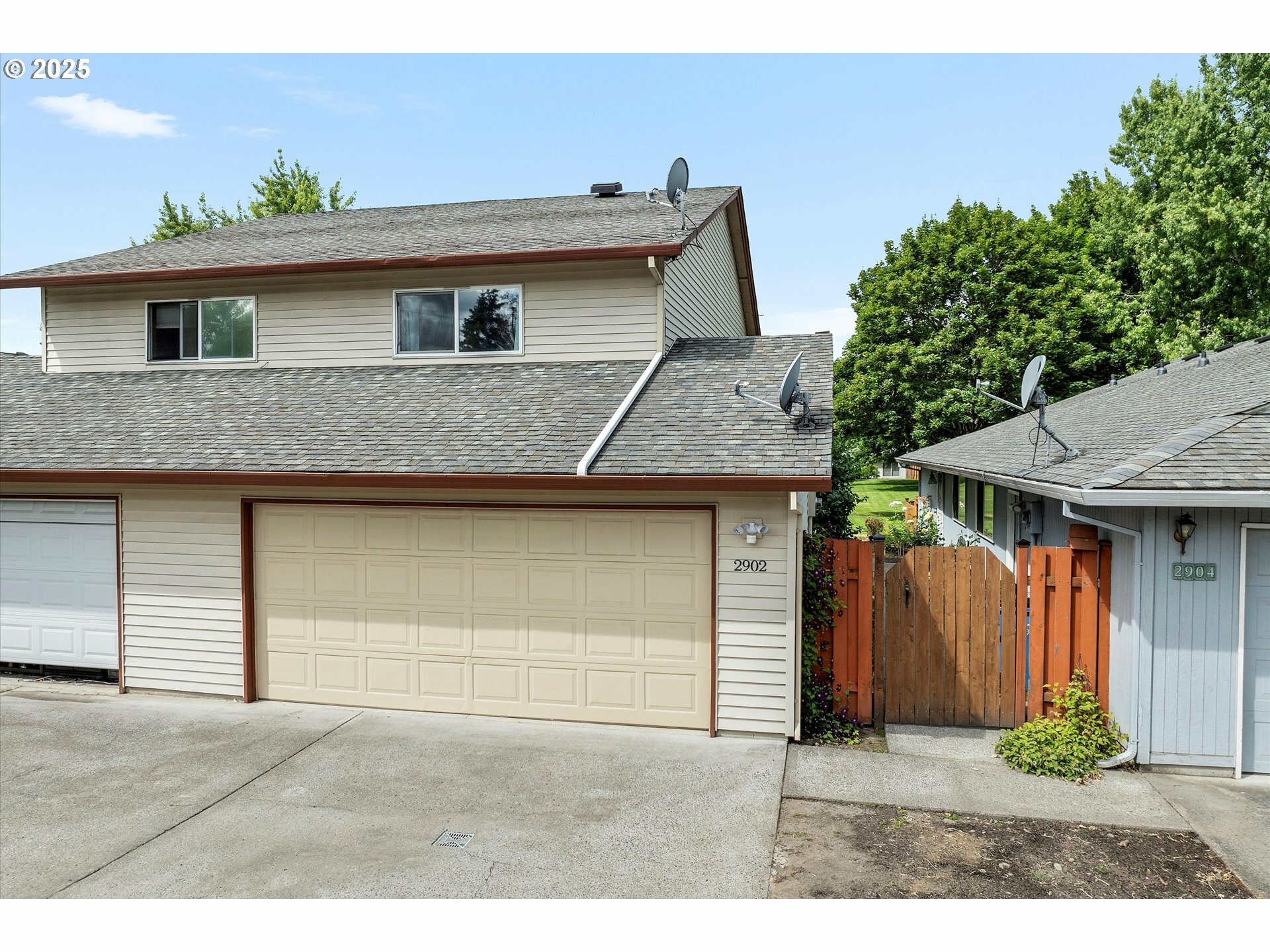 Property Photo: 2902 Caples Ave WA 98661