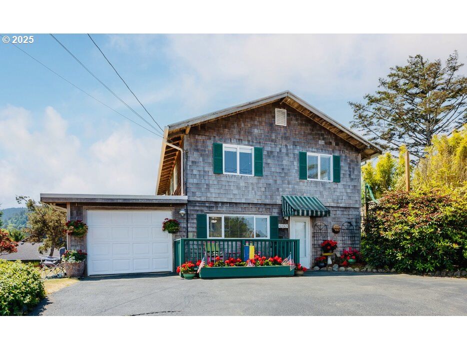 Property Photo:  4345 Salem Ave  OR 97149 