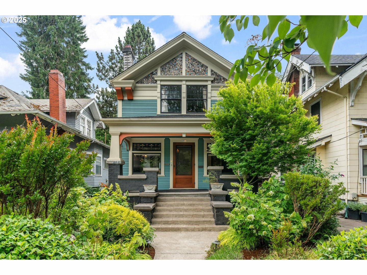 Property Photo: 2517 NE 21st Ave OR 97212