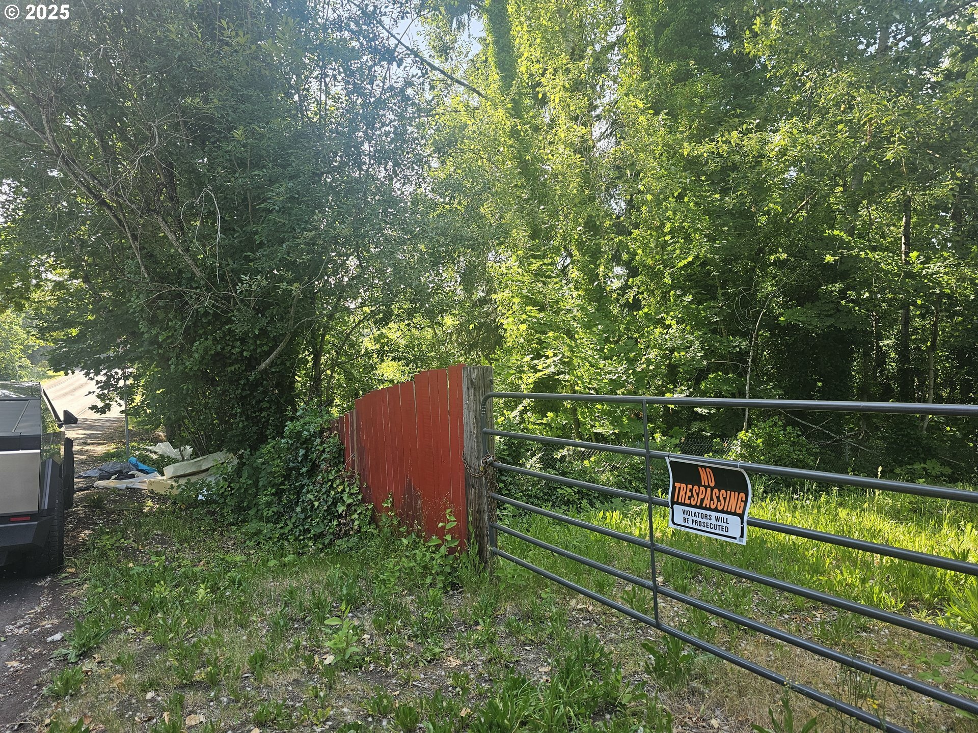 Property Photo: 1800 E 39th St WA 98663
