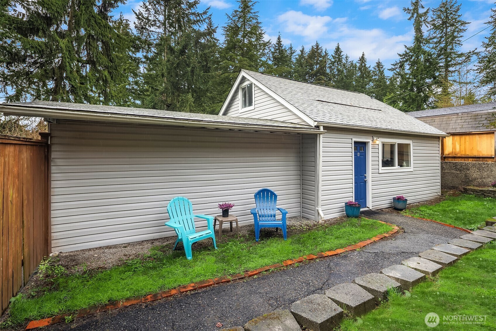 19046  10th Avenue NE B  Shoreline WA 98155 photo
