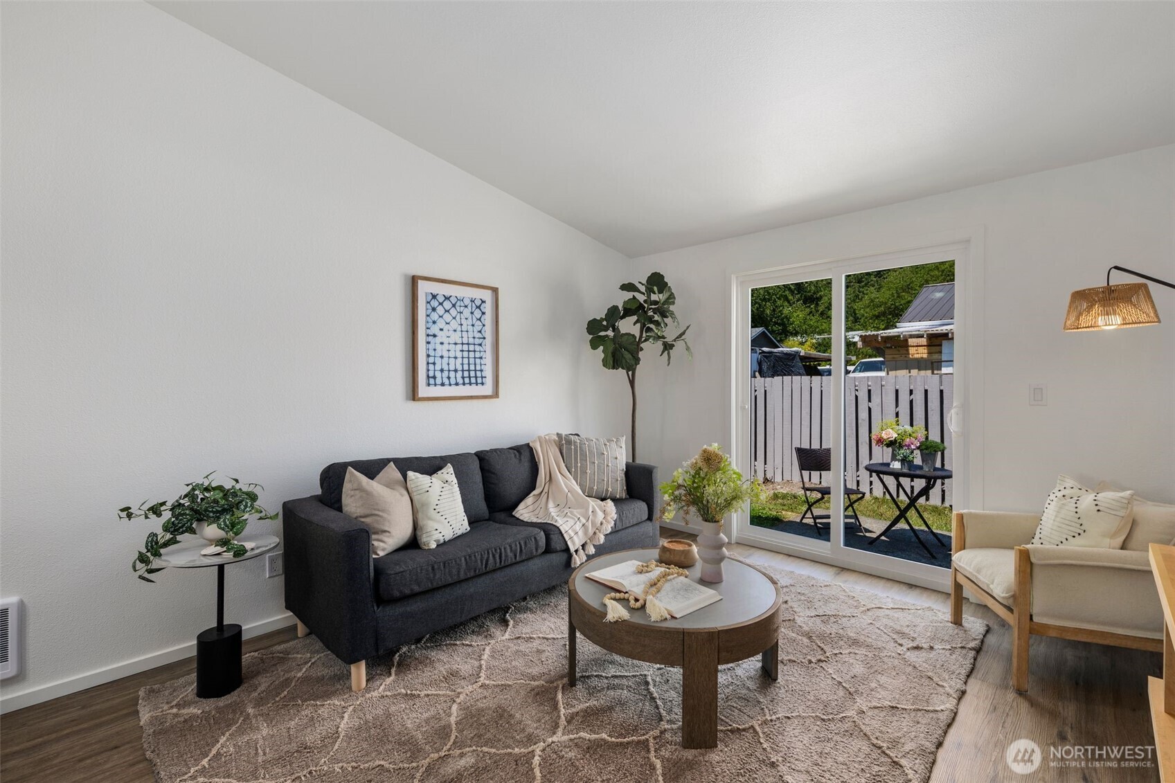 Property Photo: 3305 Hollywood Avenue WA 98225