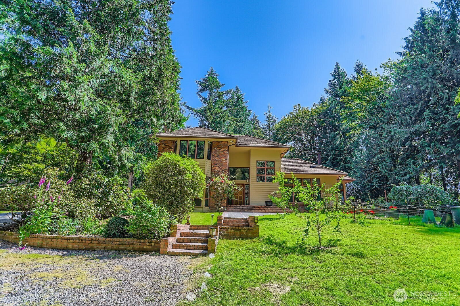 Property Photo:  22431 NE 60th Street  WA 98053 