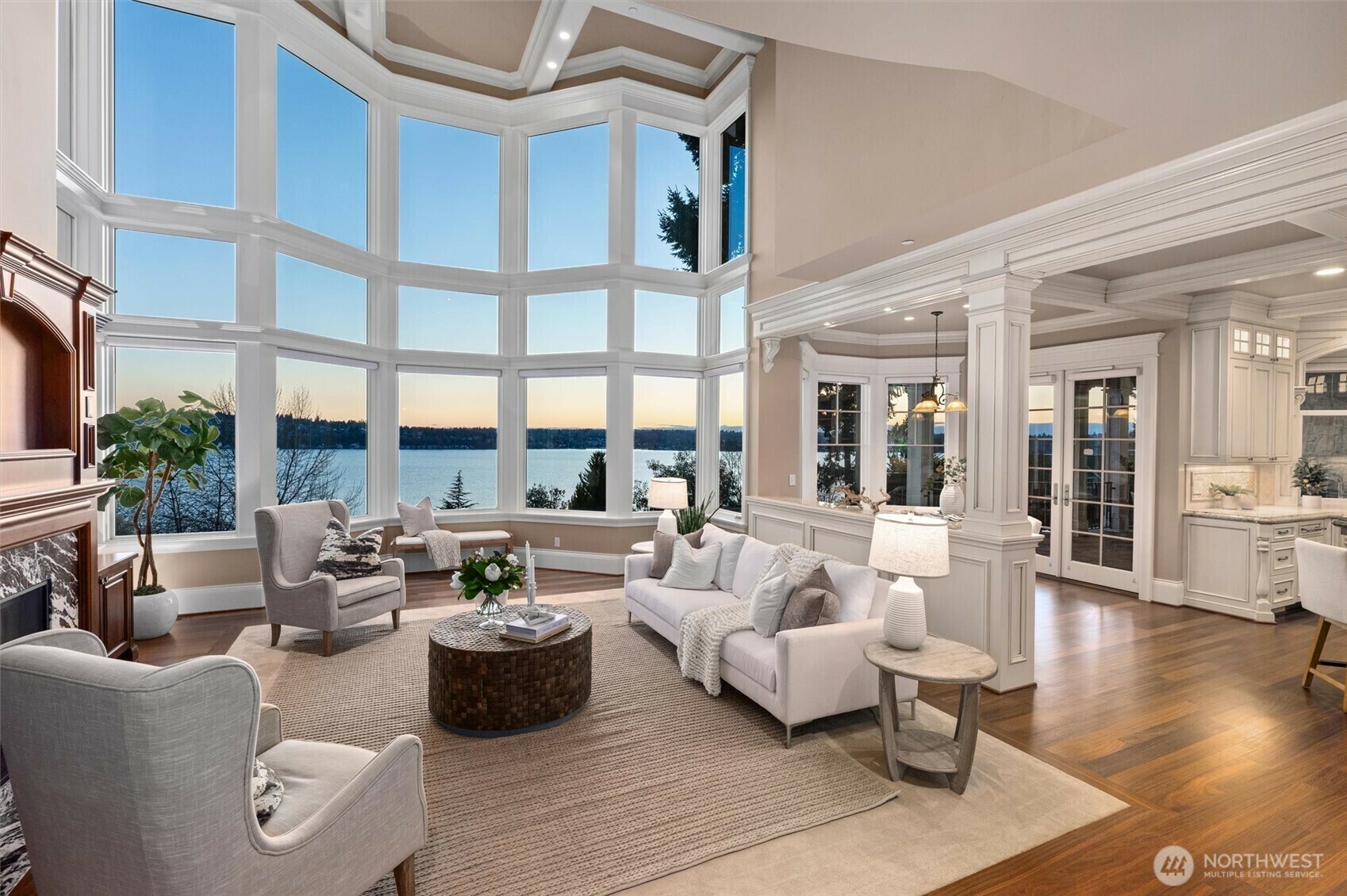 8071  West Mercer Way  Mercer Island WA 98040 photo