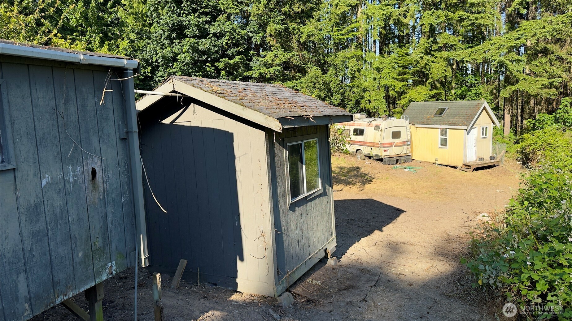 Property Photo: 32 E Mountain View Road WA 98282