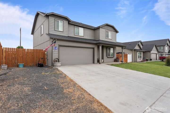Property Photo: 736 S Rees Street WA 98837