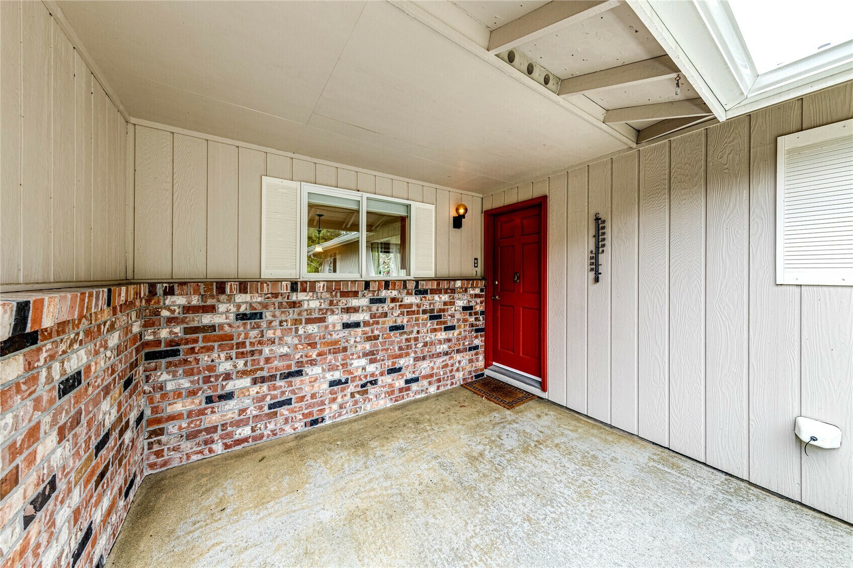 Property Photo: 141 Leslie Lane WA 98382