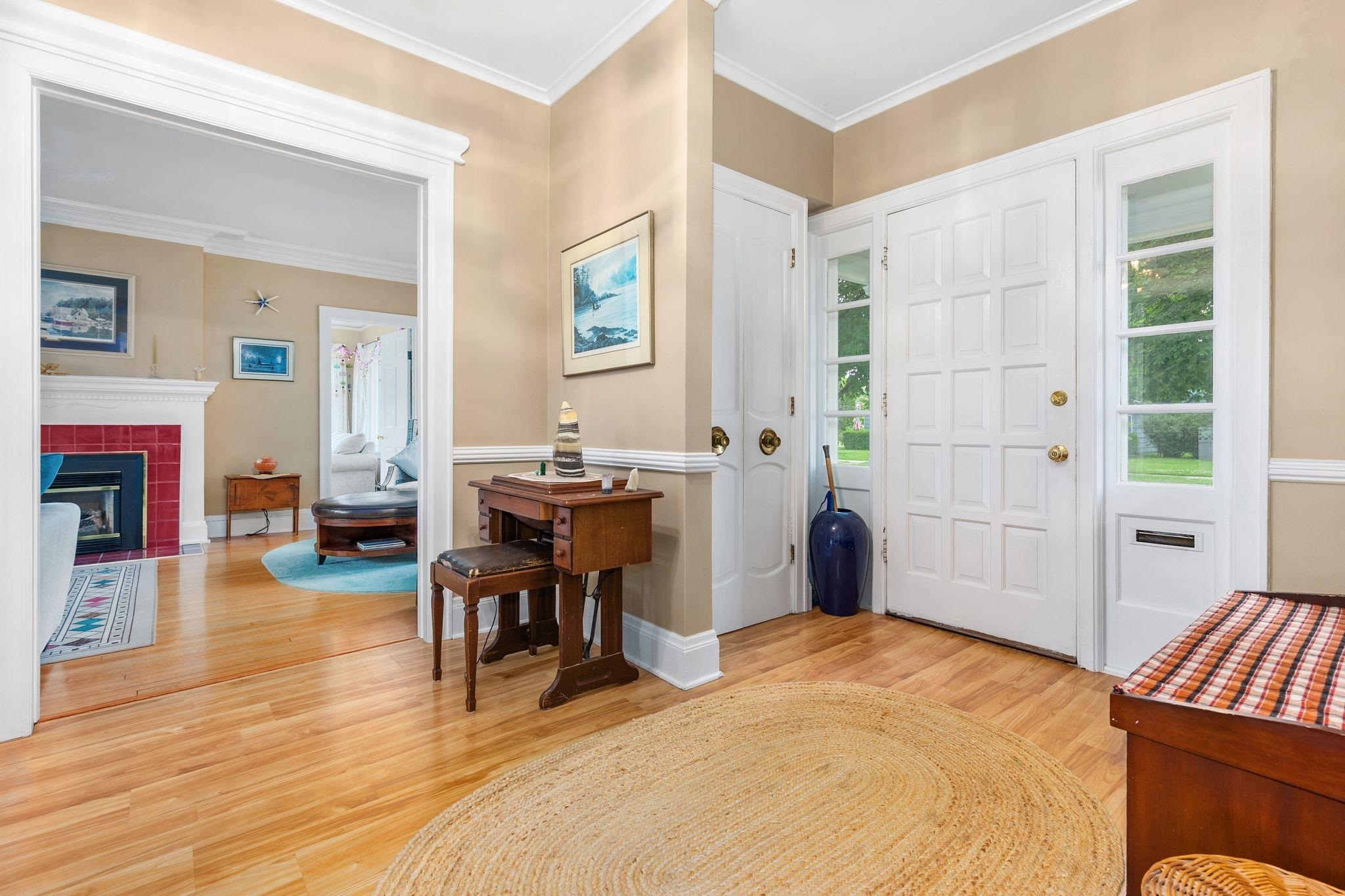Property Photo:  814 E Irving Avenue  WI 54901-4612 
