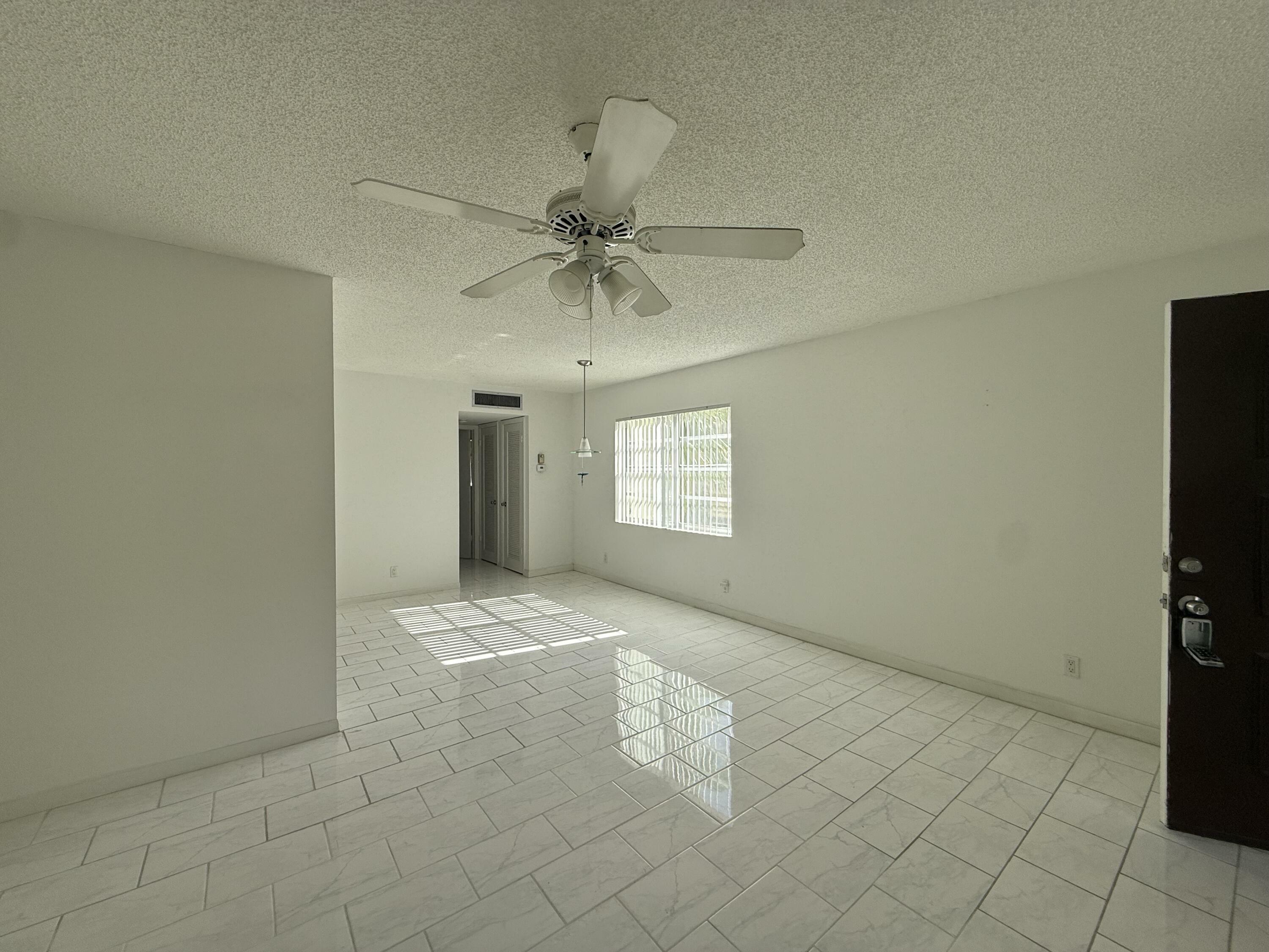 Property Photo: 602 Flanders M FL 33484