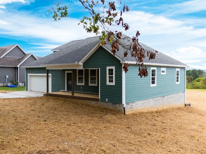Property Photo:  2043 Highland Church Road  KY 42101 