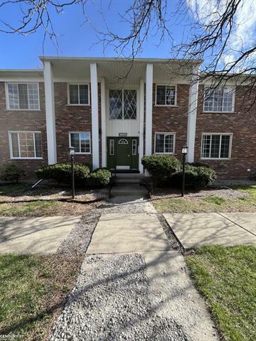 39435 Van Dyke Avenue  Sterling Heights MI 48313 photo
