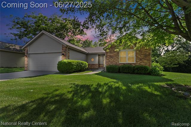 Property Photo: 19381 Cardene Way MI 48167