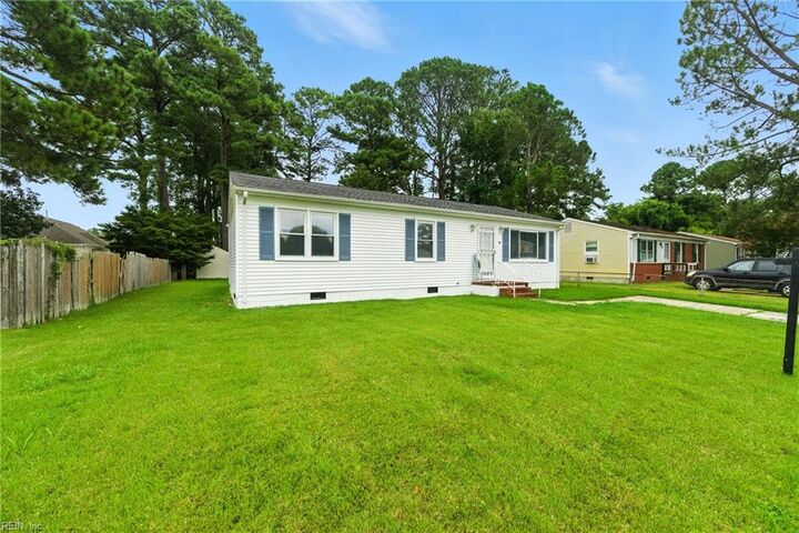 Property Photo:  10 Watts Dr  VA 23666 