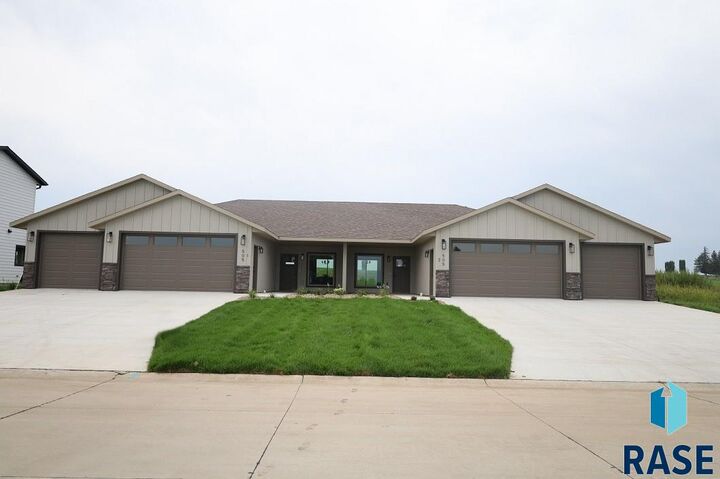 505 Mill Pond Rd 1  Rock Rapids IA 51246 photo