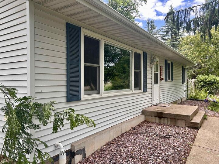 1090 North Water Street  Platteville WI 53818 photo