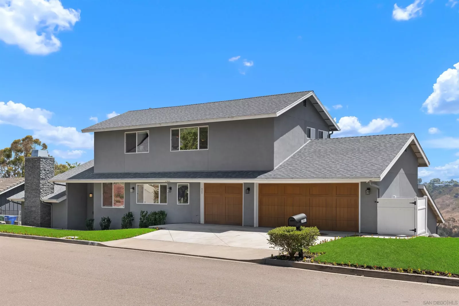 Property Photo: 7901 Avenida Kirjah CA 92037