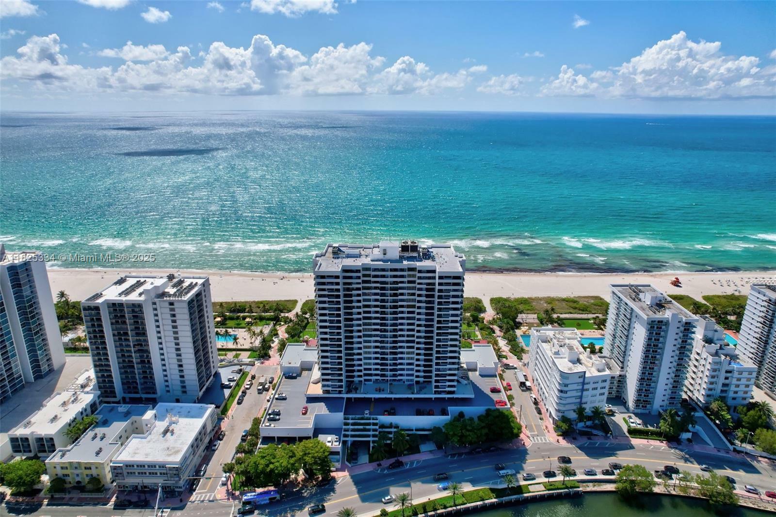 Property Photo: 2555 Collins Ave 606 FL 33140