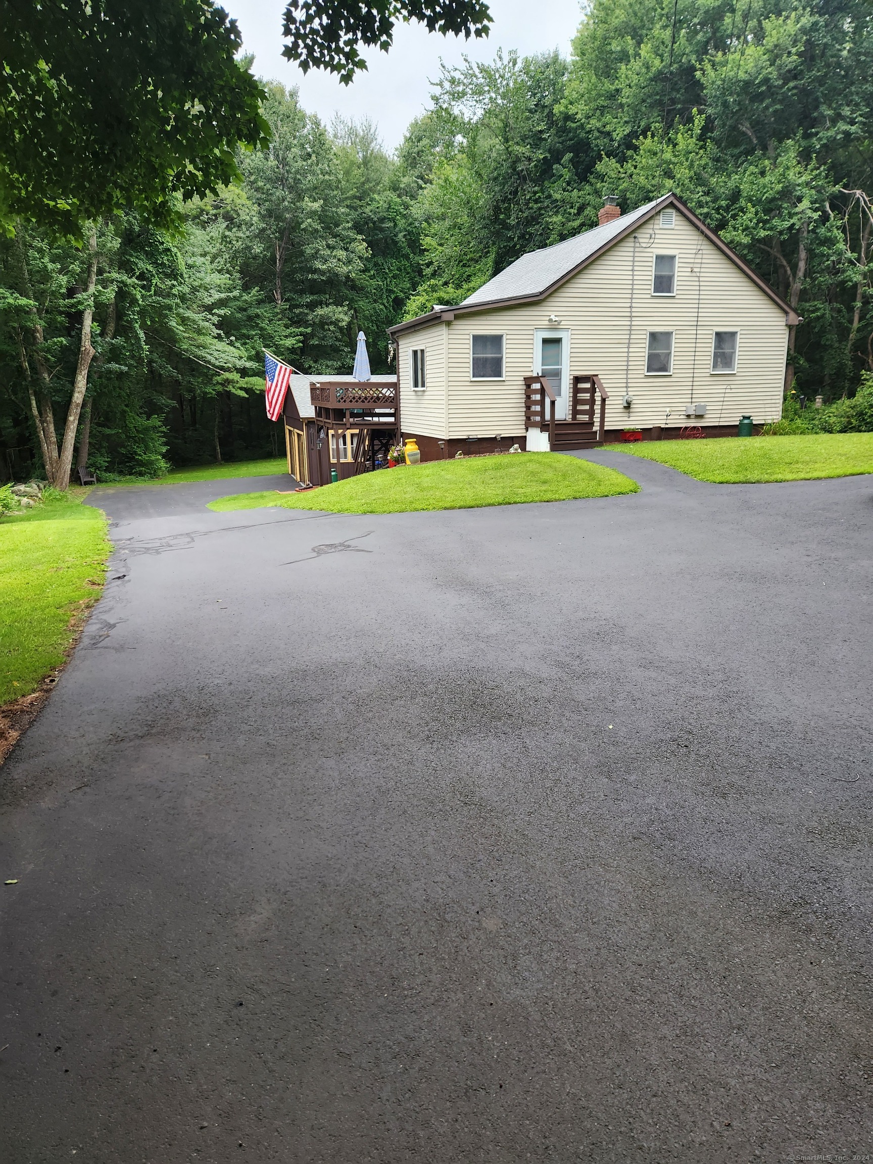 Property Photo: 8 Boyer Road CT 06076