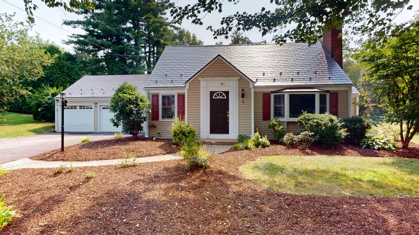 Property Photo: 9 Selden Hill Drive CT 06107