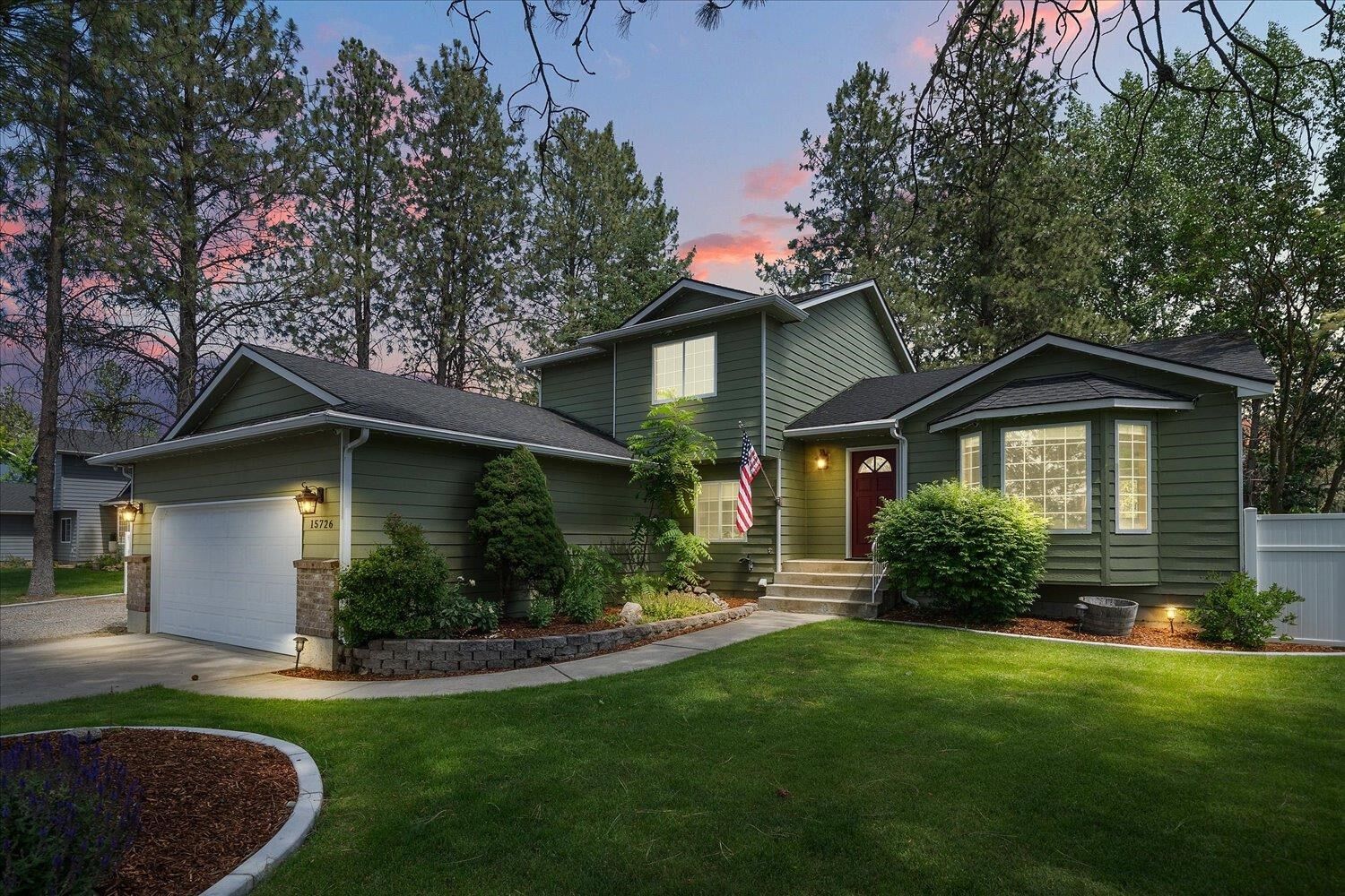 Property Photo:  15726 N Freya St  WA 99021 