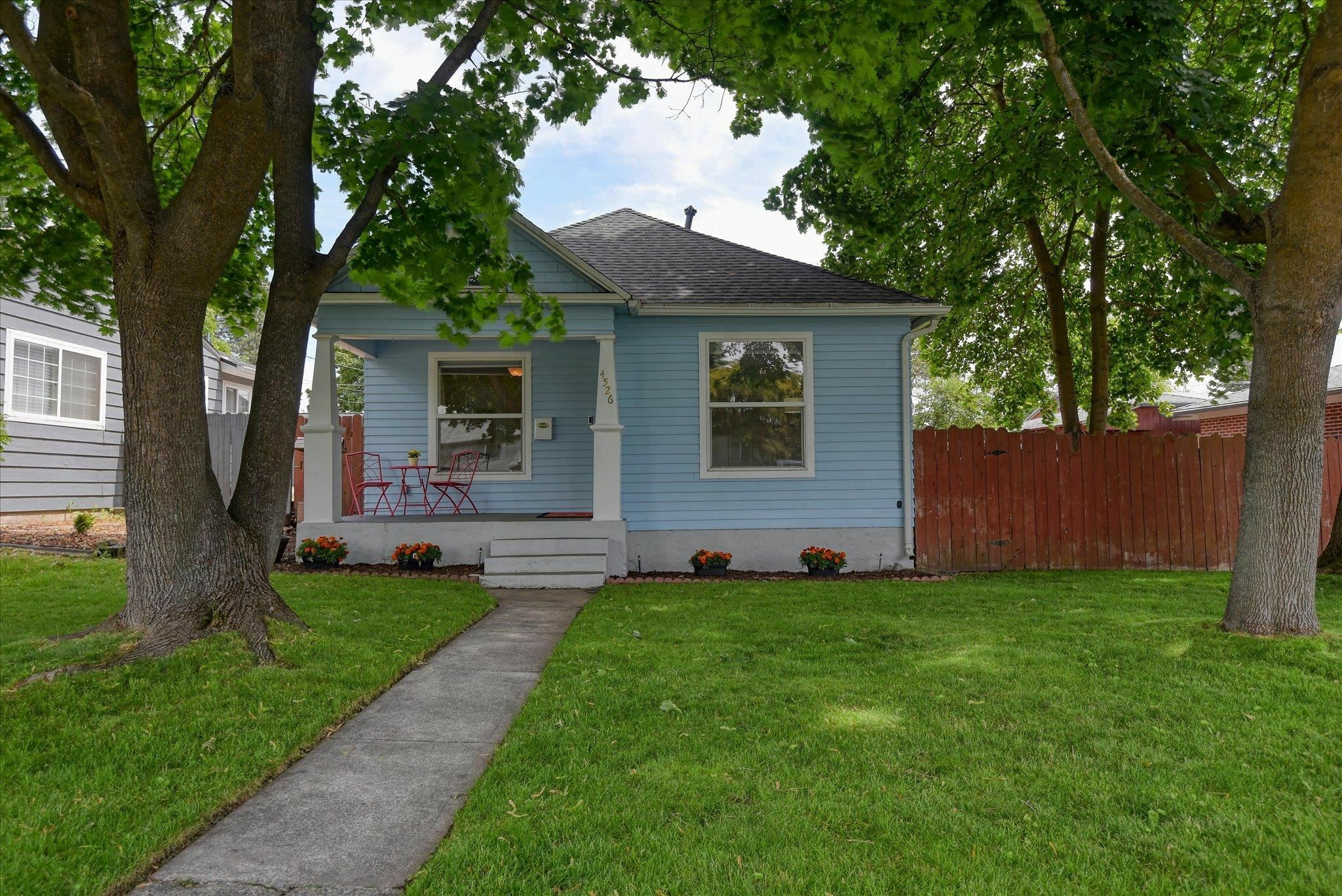 Property Photo: 4526 N Walnut St WA 99205
