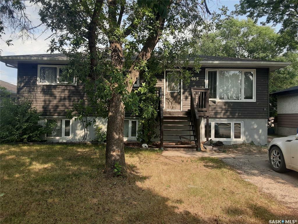 Property Photo: 465 7th Avenue SE SK S9H 3R1