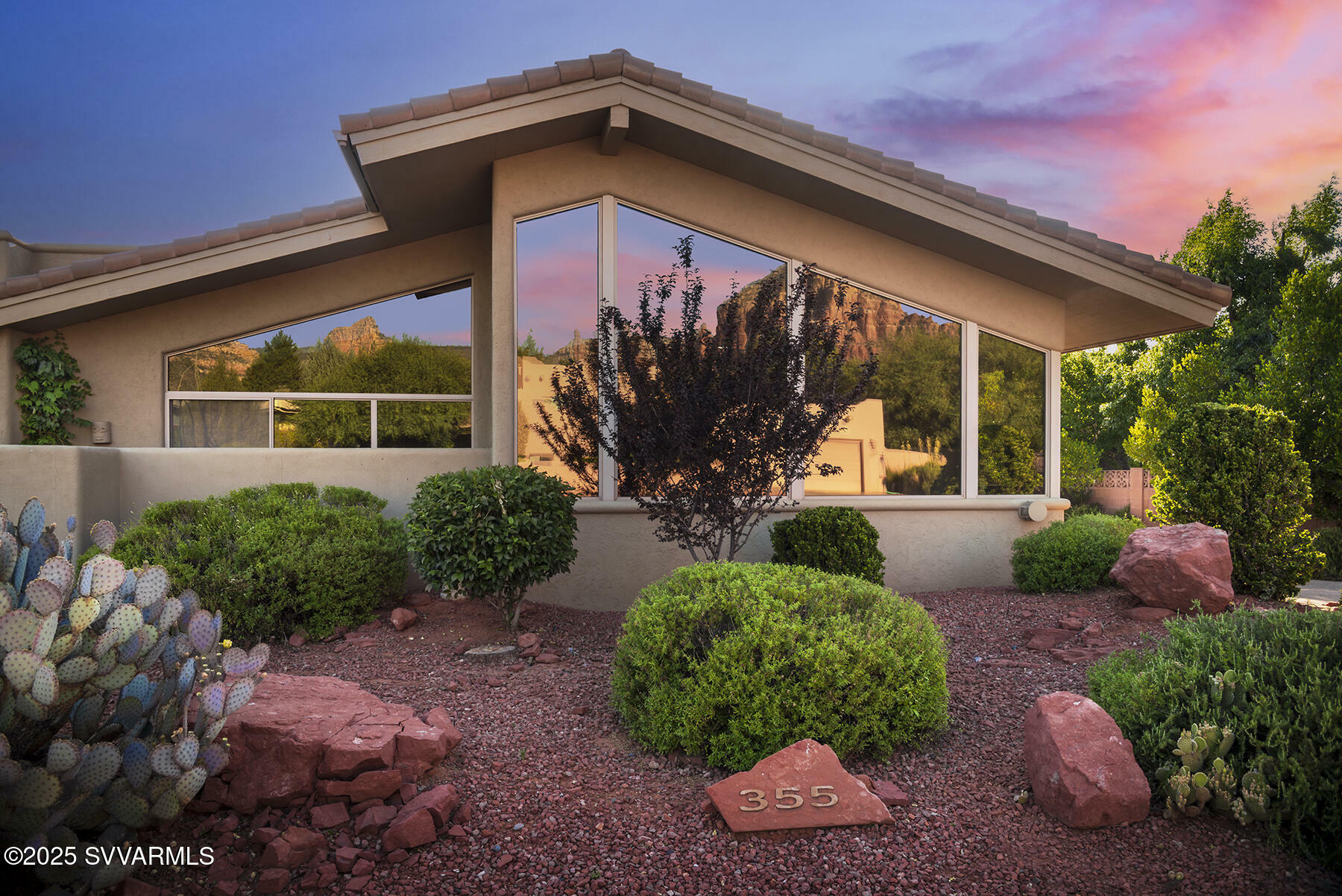 Property Photo: 355 Indian Cliffs Rd AZ 86336