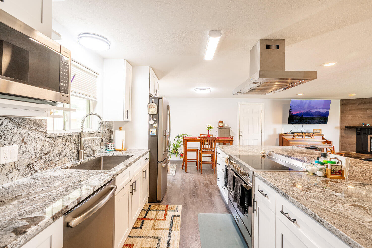Property Photo: 1658 S Mountain View Drive WY 82801