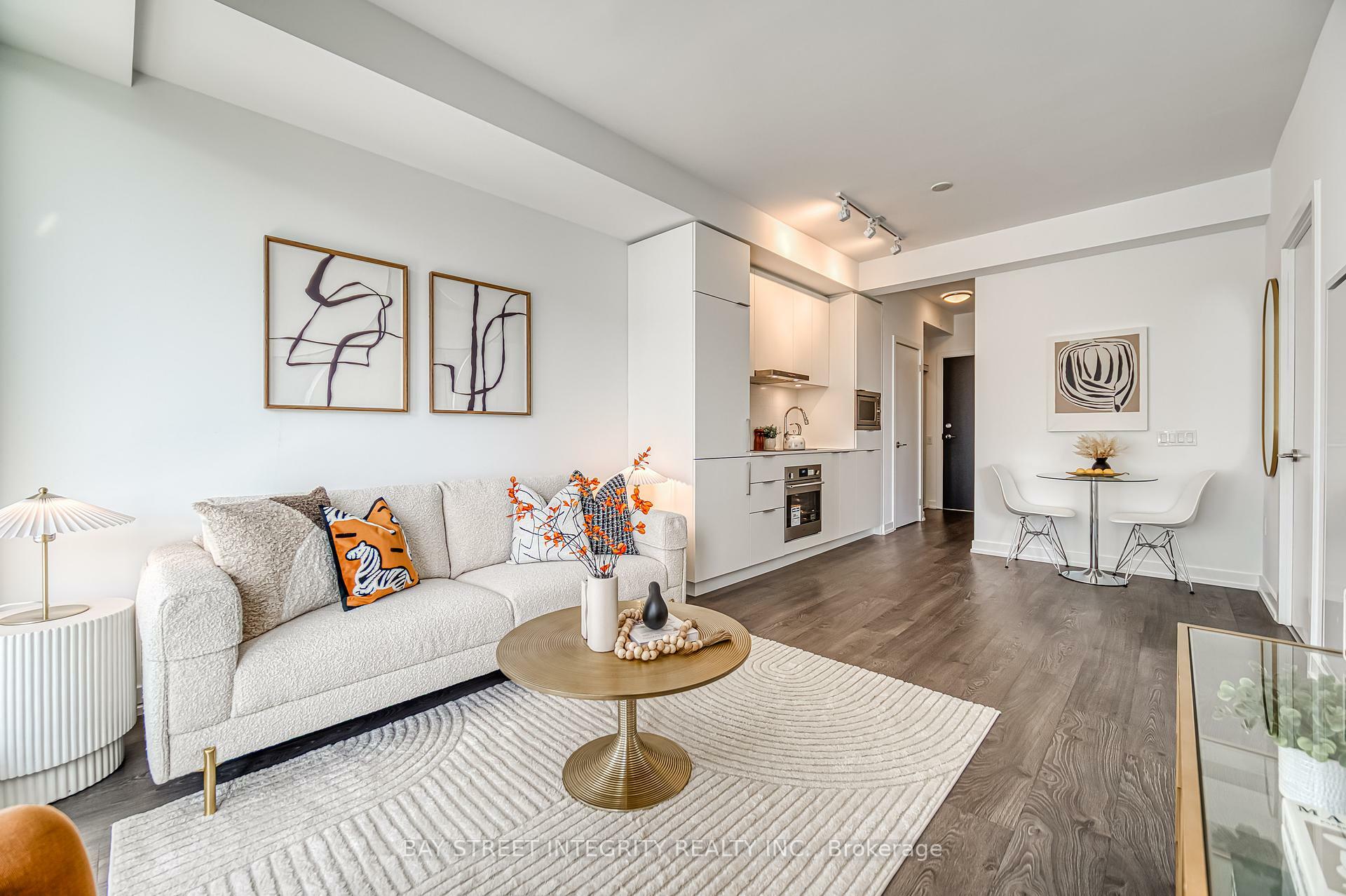 7 Golden Lion Heights N1008  Toronto ON M2M 0C1 photo