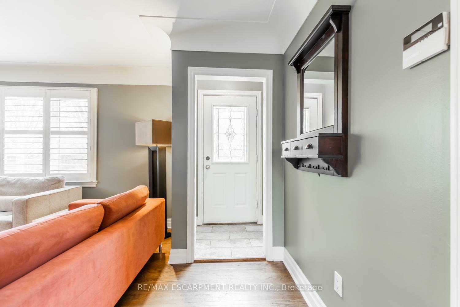 Property Photo: 961 Shadeland Avenue ON L7T 2M4