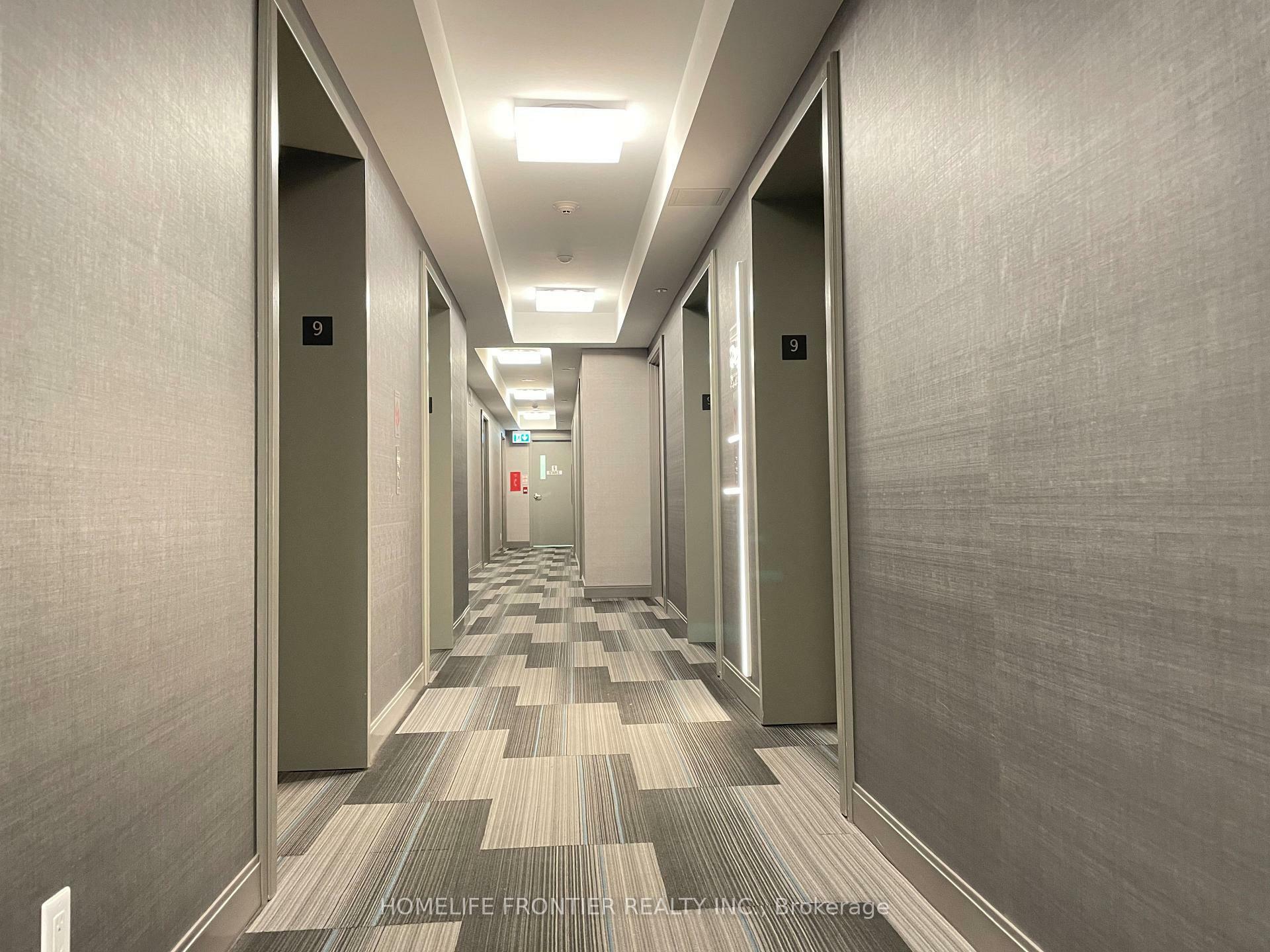Property Photo: 181 Dundas Street E 906 ON M5A 0N5