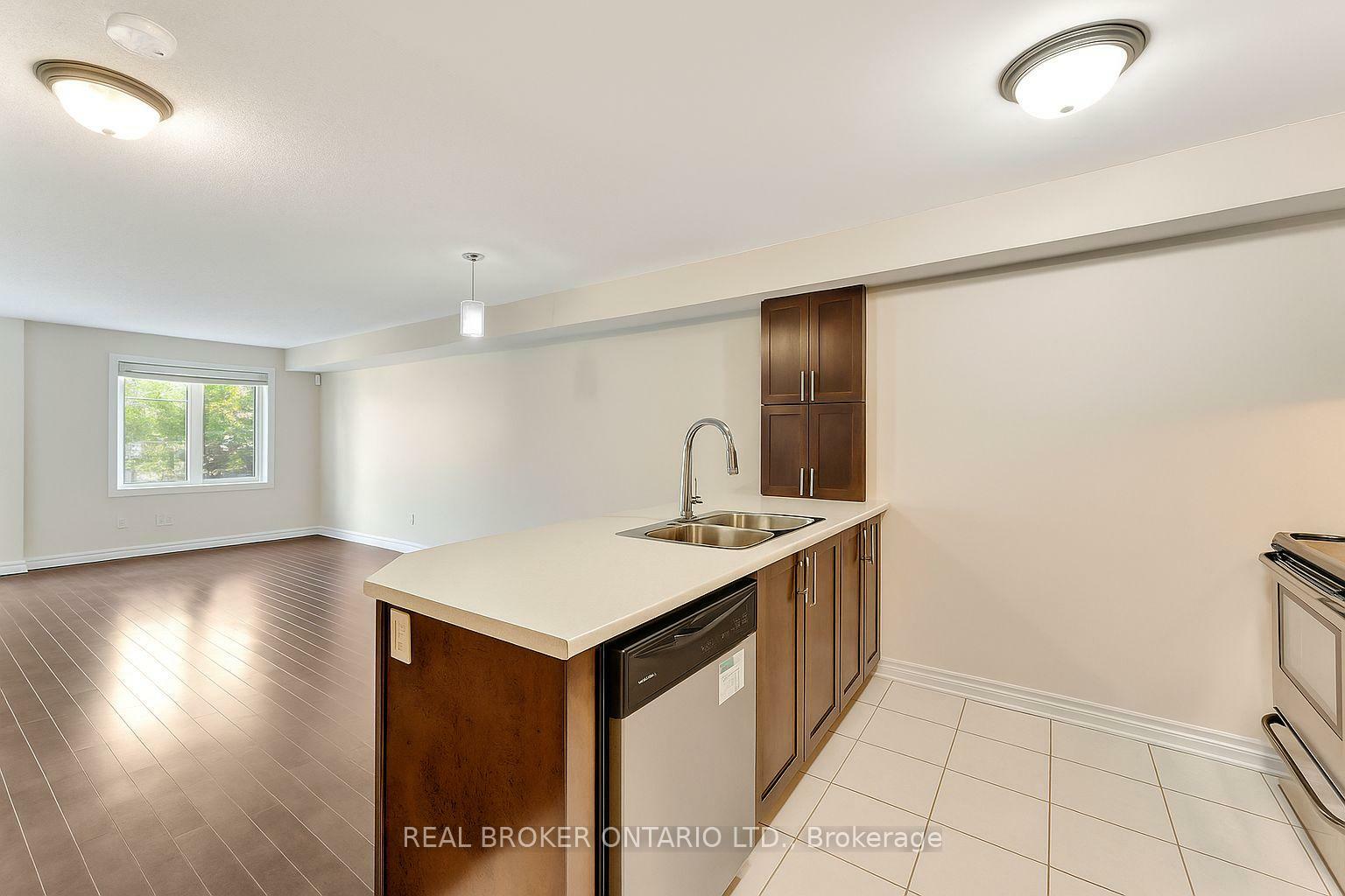 Photo de la propriété: 778 Chapman Mills Drive N 37 ON K2J 3V2