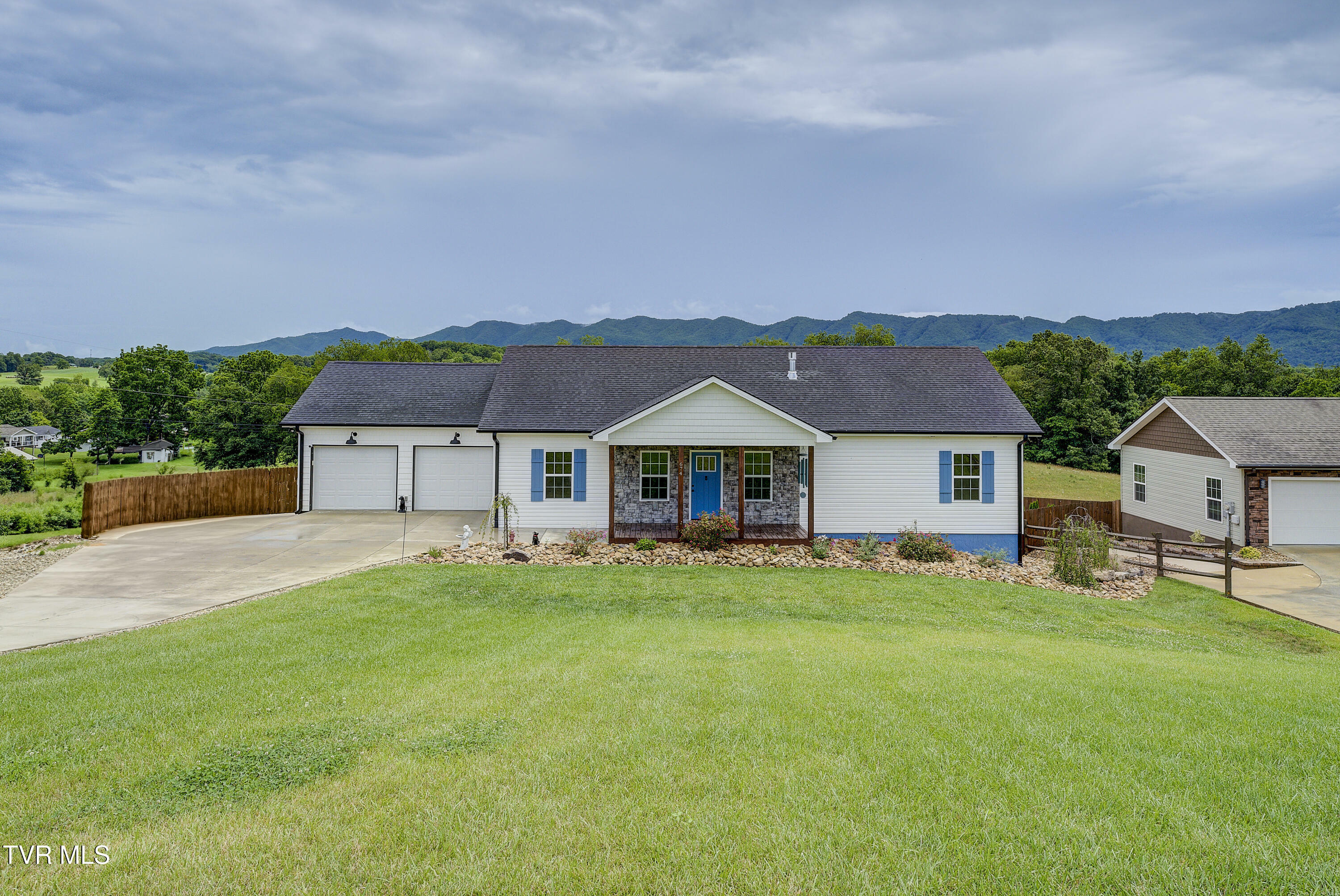 Property Photo:  674 Old Embreeville Road  TN 37659 