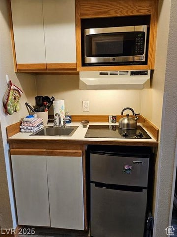 Property Photo: 223 Hunter Ridge Rd E121 UT 84719