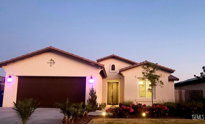 Property Photo: 7709 Bristol Spring Avenue CA 93313