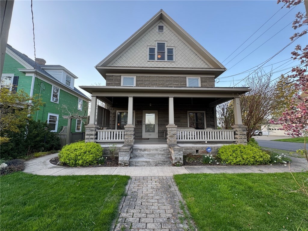 Property Photo:  331 Washington Street  NY 14456 