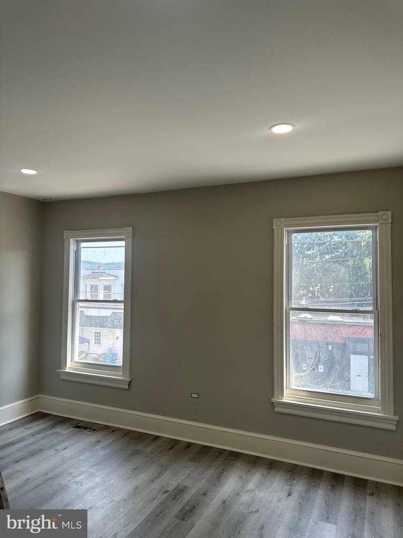 Property Photo: 521 Windsor Street PA 19601