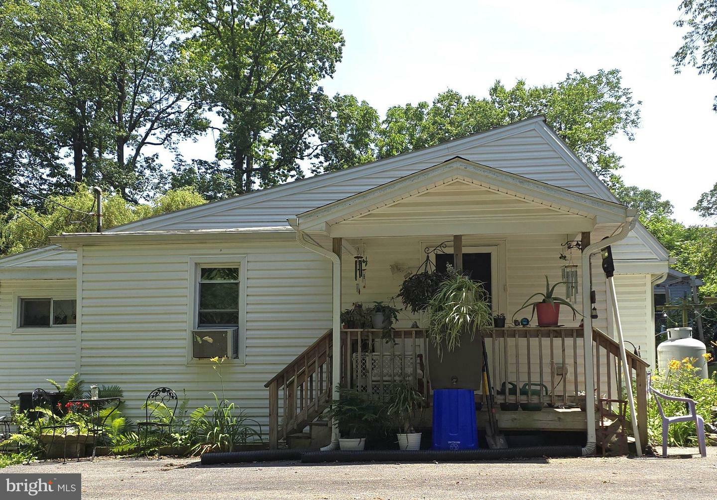 Property Photo: 834 Oberlin Road PA 17057