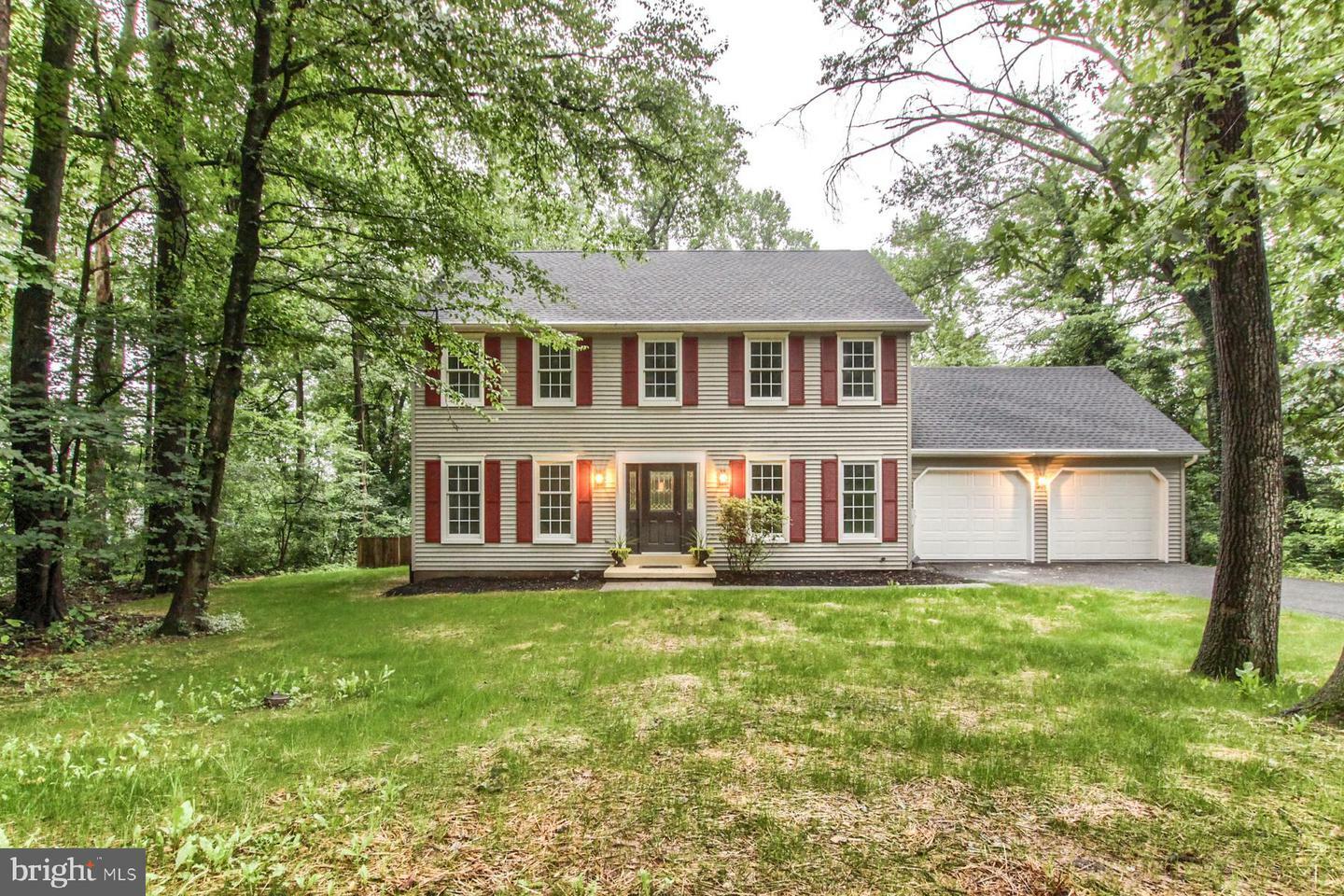 128 Azalea Drive  Hershey PA 17033 photo