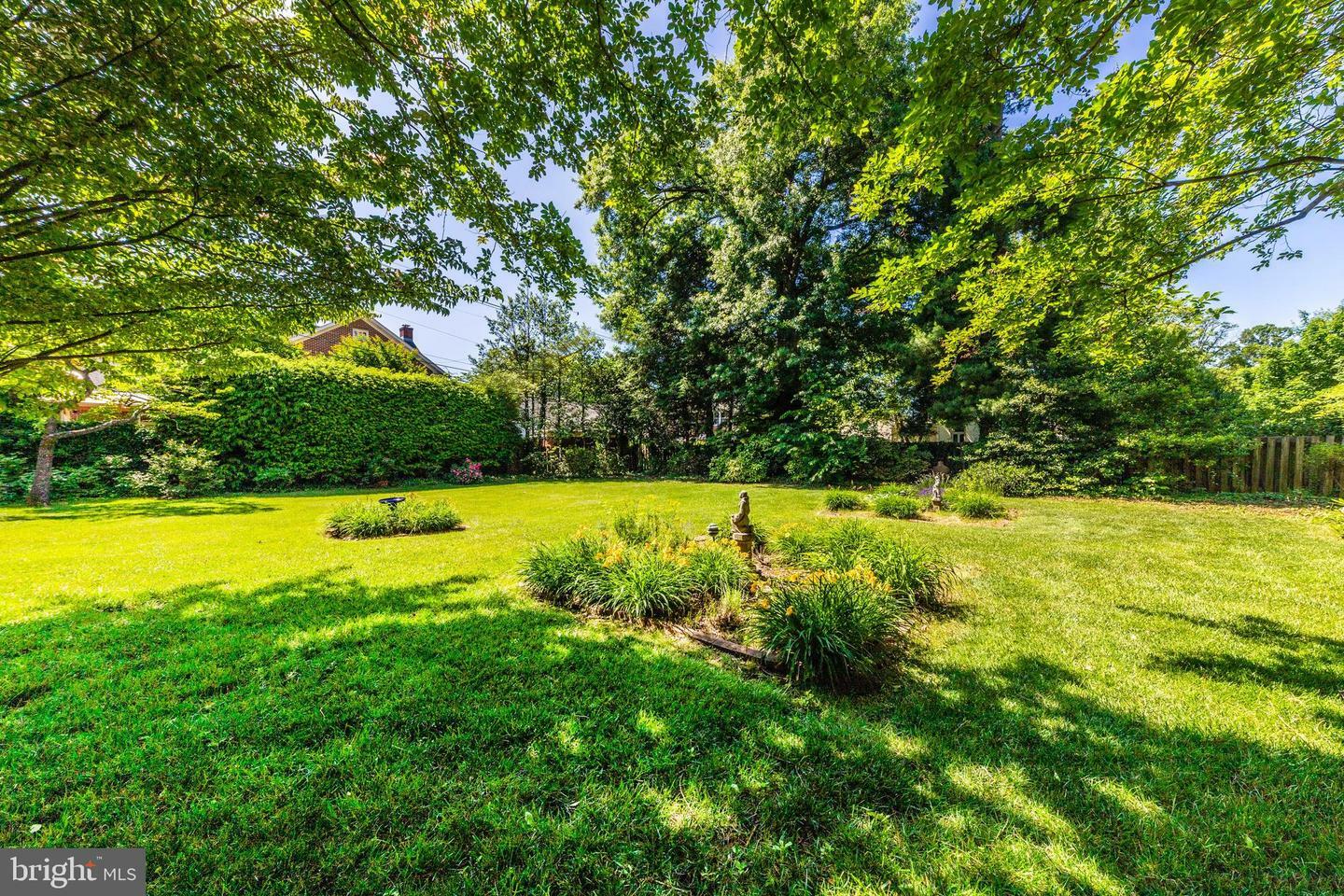 Property Photo: 304 Grove Boulevard MD 21701
